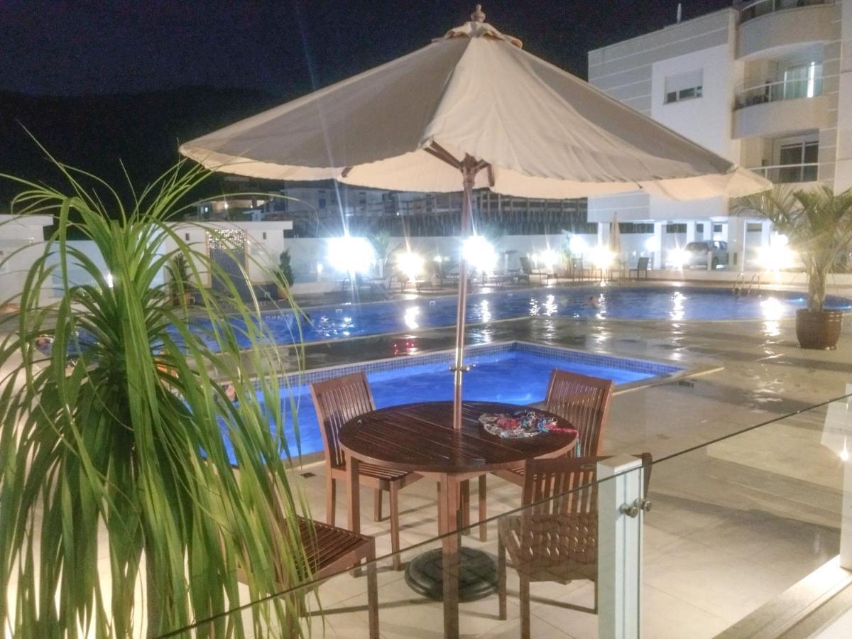 Apartamento Maravilhoso Em Florianopolis Na Praia Dos Ingleses Com Piscina Exterior photo